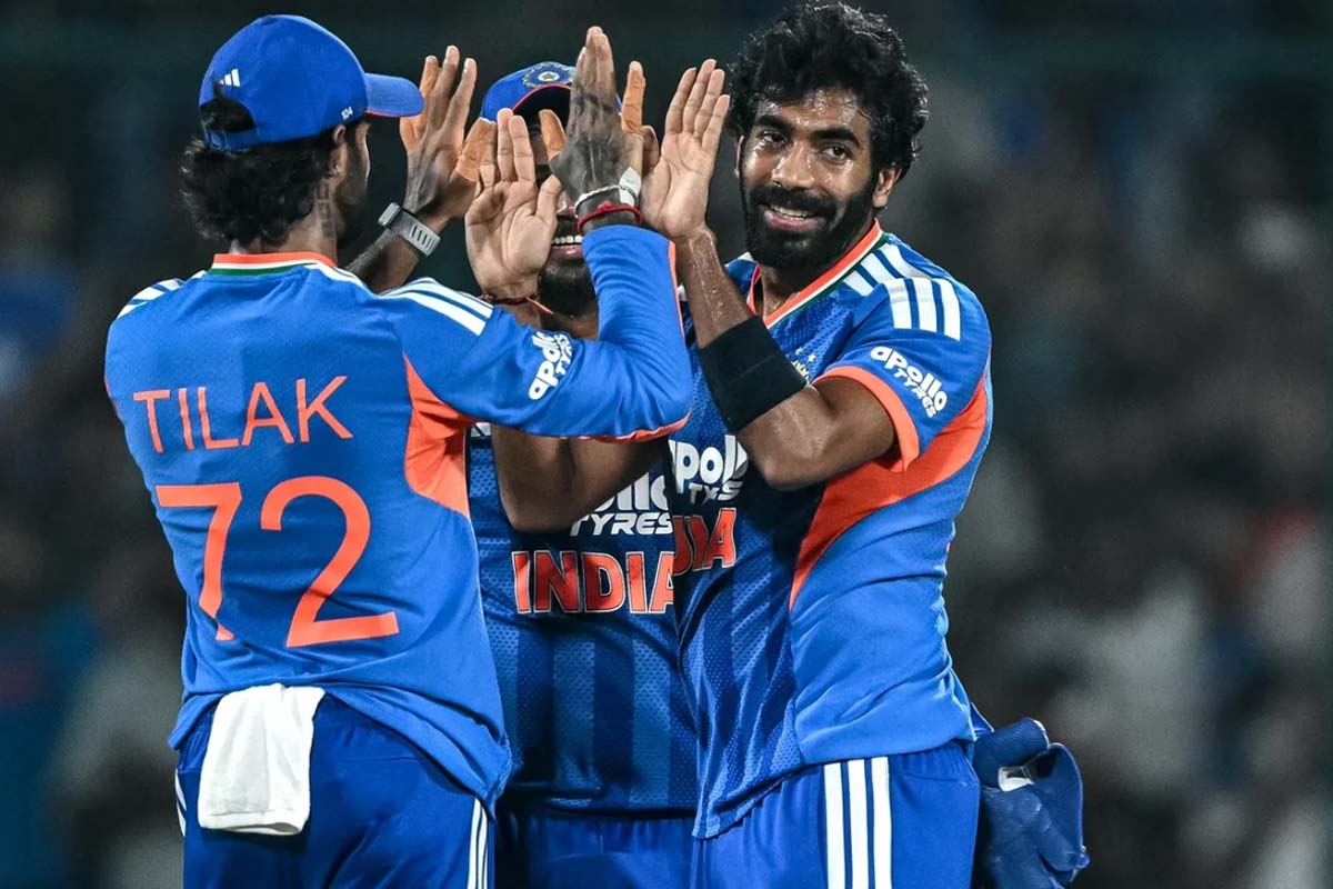 অভিষেকের বিশ্বরেকর্ডের পর দুরন্ত বোলাররাও! আফগানিস্তানকে ‘চুনকাম’ করল ভারত