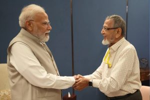 ‘বন্ধু’ মোদির প্রতিশ্রুতি! অবশেষে হারানো জমি ফিরে পেলেন অসহায় সহপাঠী