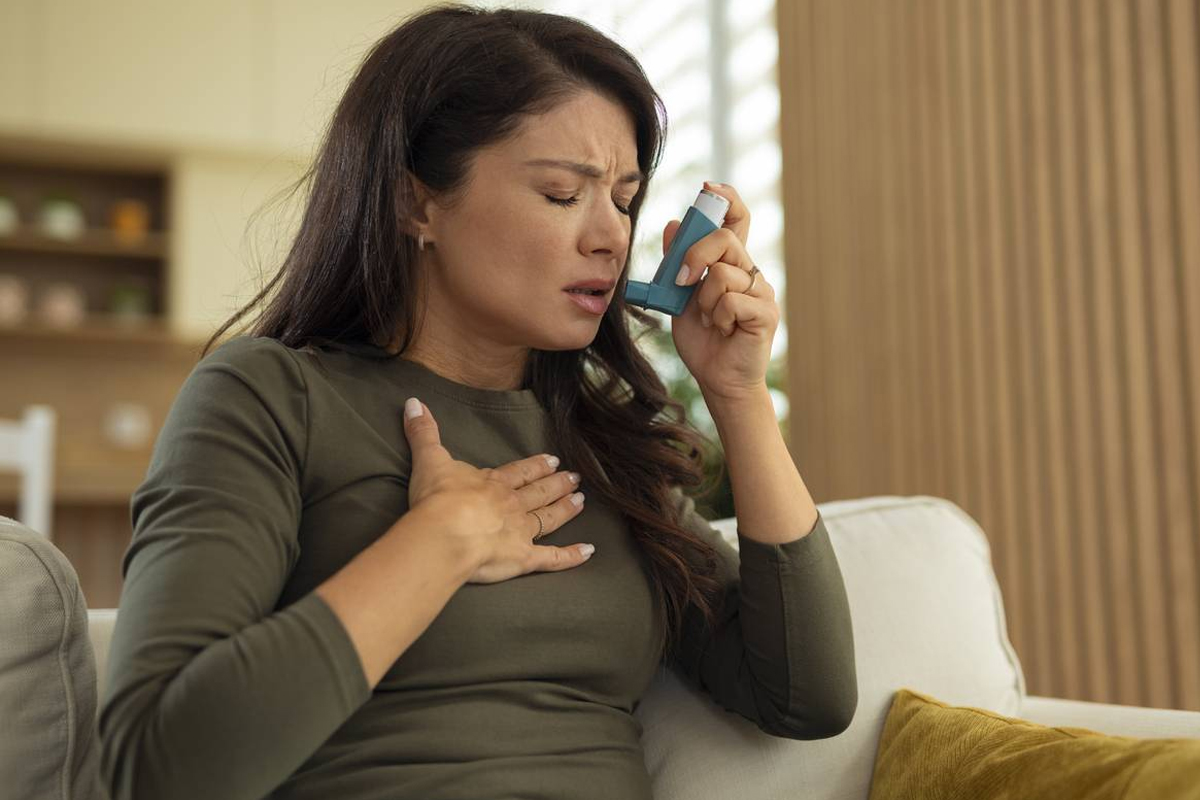 season change asthma flare up september october warning