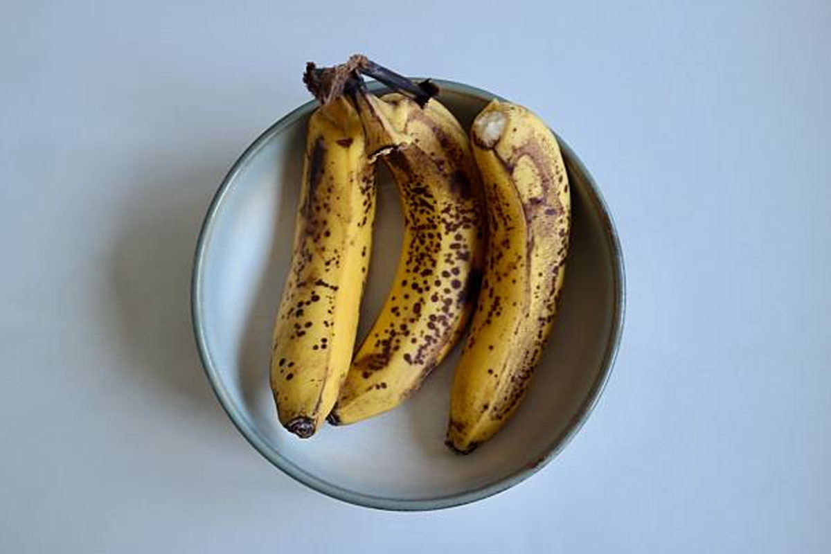 Buying Bananas? 5 Signs They May Be Chemically Ripened