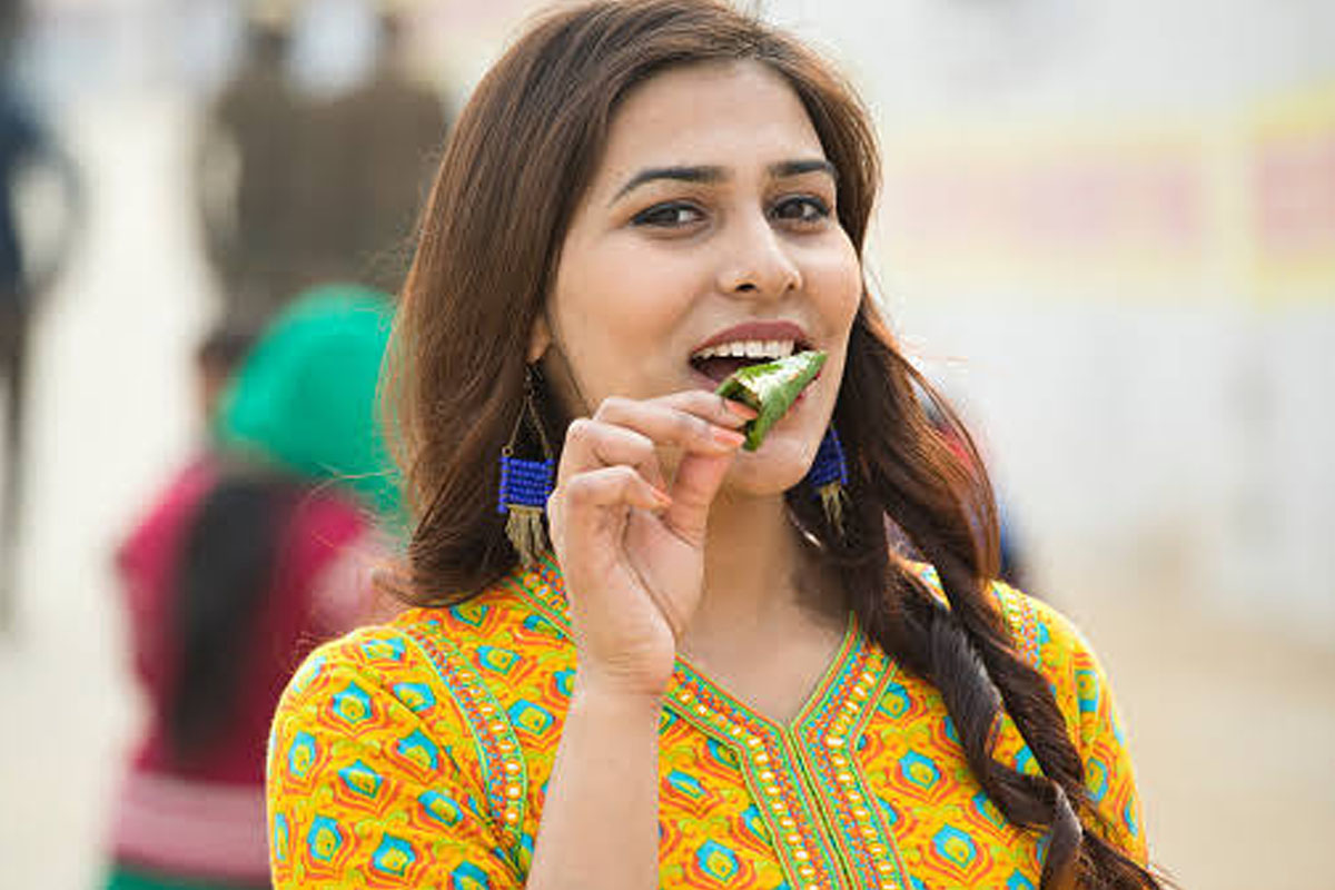 Want Younger-Looking Skin? Try This Traditional Leaf