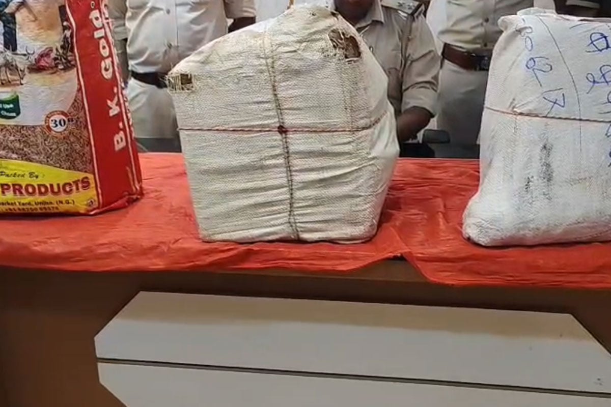 মল্লারপুরে ভুয়ো লটারির কারবার, পুলিশের হাতে ধৃত ৬, উদ্ধার কোটি টাকার টিকিট!