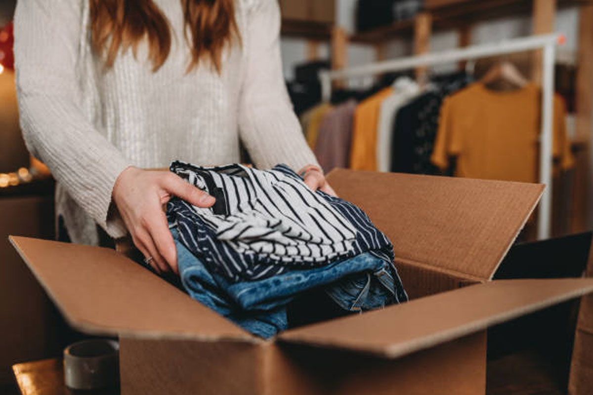 Easy DIY ideas using delivery boxes