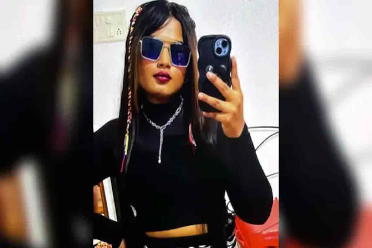 স্নানে ঢোকার আগে চকোলেটে কামড়! কিছু বুঝে ওঠার আগেই সব শেষ, শ্রীদেবী লজে এ কোন রহস্য