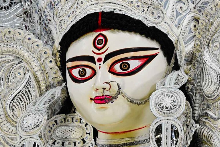 কেবল শ্রীরামচন্দ্র নন, দেবী দুর্গার কৃপাতেই কৌরব বধ করেছিলেন পঞ্চপাণ্ডব