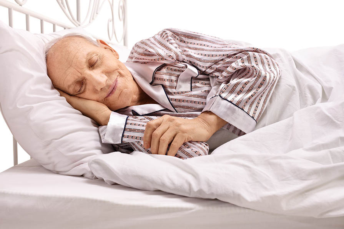 seeing dead loved ones before death end of life dreams