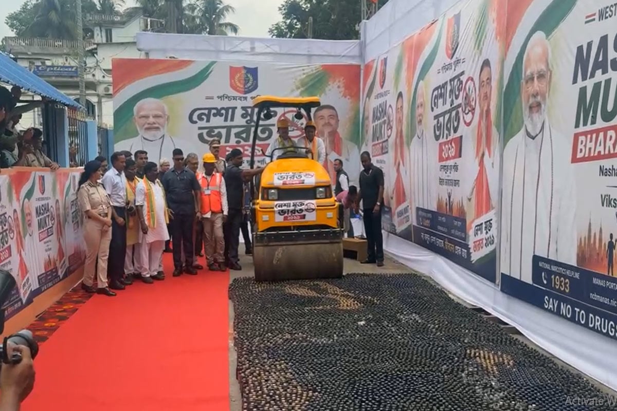 নেশামুক্ত বাংলা গড়ার ডাক, পাচারের আগেই লক্ষ লক্ষ কফ সিরাপে রোড রোলার চালালেন শুভেন্দু