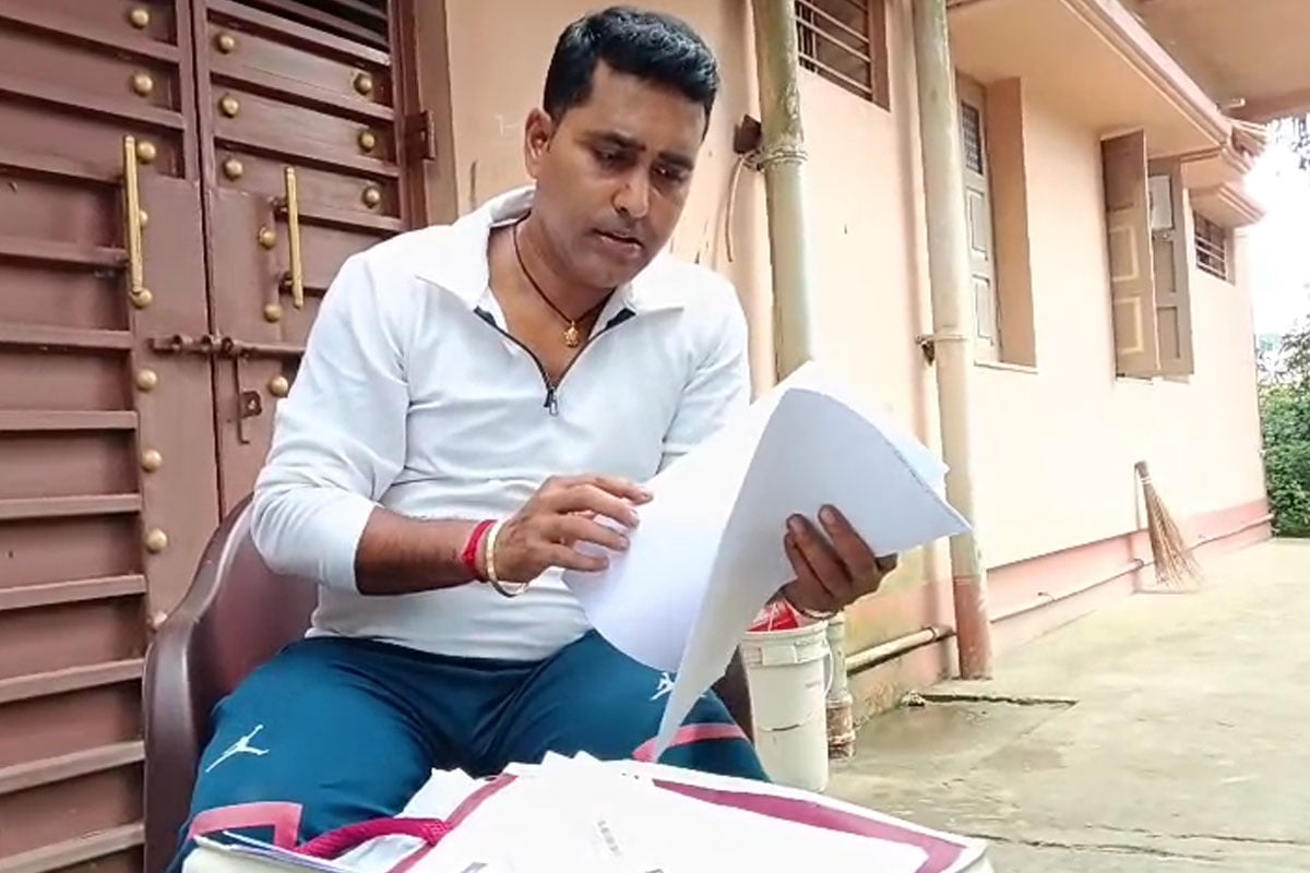 ফোন, ওটিপি নয়! তবু অ্যাকাউন্ট থেকে উধাও সাড়ে ৮ লক্ষ, মাথায় হাত ব্যবসায়ীর