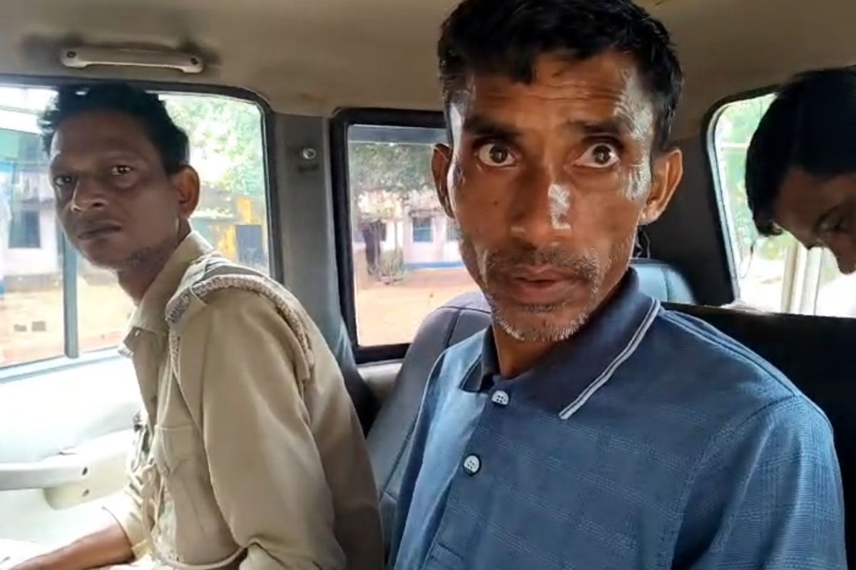 শালবনিতে হুকিংয়ের তারেই বিদ‌্যুৎপৃষ্ট হয়ে মৃত্যু মা ও ২ হস্তী শাবকের! গ্রেপ্তার অভিযুক্ত কৃষক