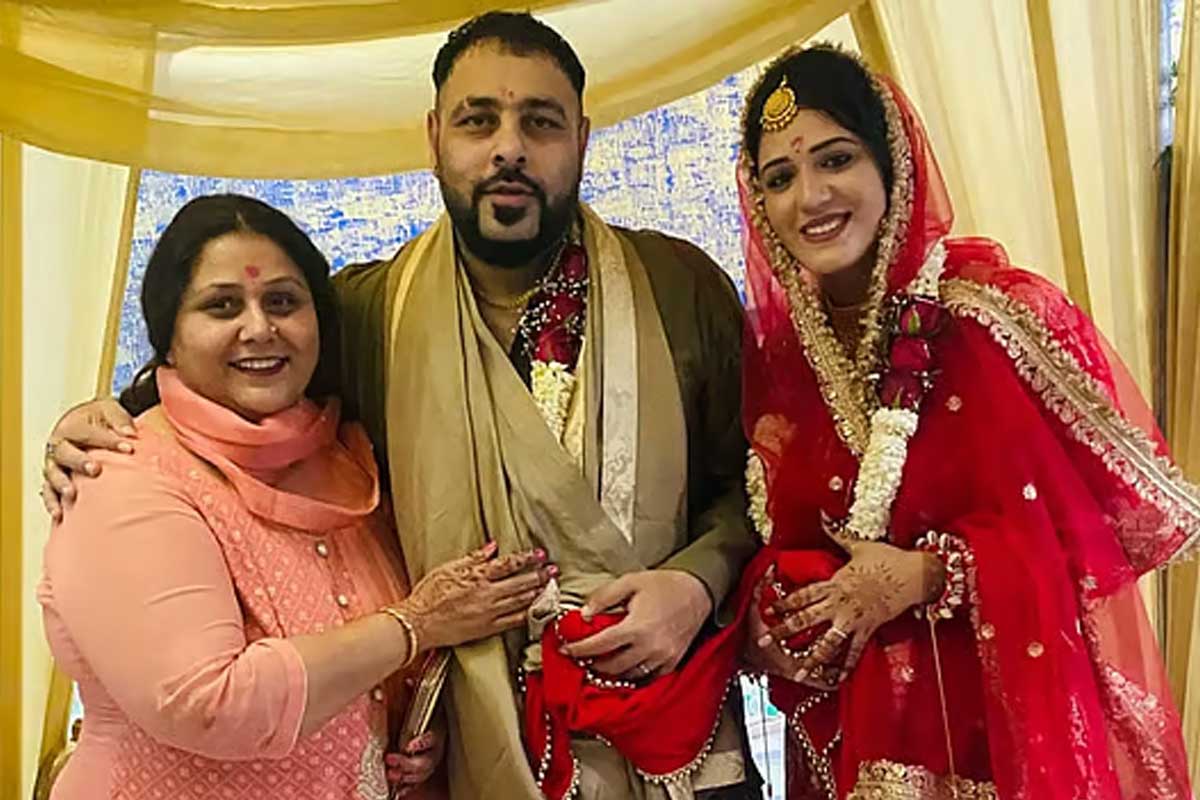 দ্বিতীয় বিয়েতেও মিলল না সুখ! ছ’মাস পেরনোর আগেই তাল কাটল র‌্যাপার বাদশার দাম্পত্যে