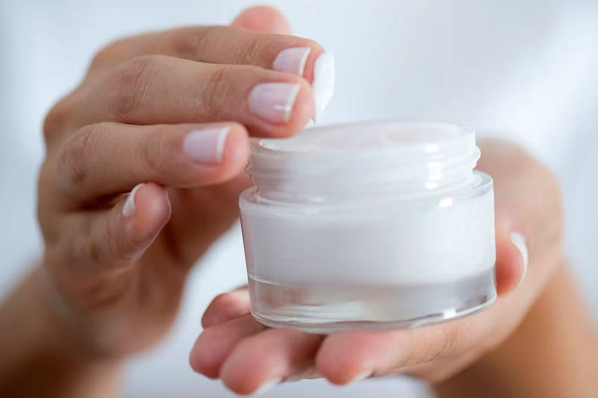pakistan made fairness creams heavy metals cdsco india public health alert