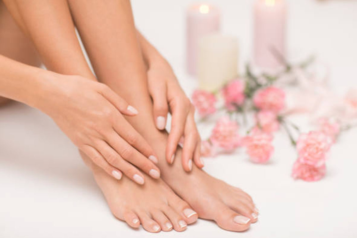Durga Puja Skincare: Dry, Cracked Heels? Try These Easy Foot Care Tips