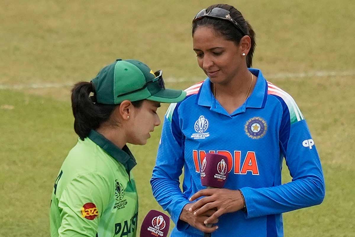 দুবাইয়ে ফের মুখোমুখি ভারত-পাকিস্তান, ফিরে এল হ্যান্ডশেক বিতর্ক