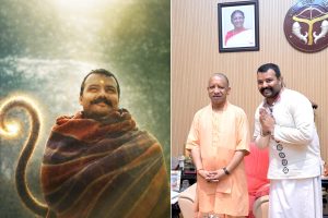 যোগী সাক্ষাতে টিম ‘হনুমান অংশ’, ধর্মীয় আবেগকে অস্ত্র করে ভোটবাক্স ভরার ধান্দা! তোপ কং নেতার