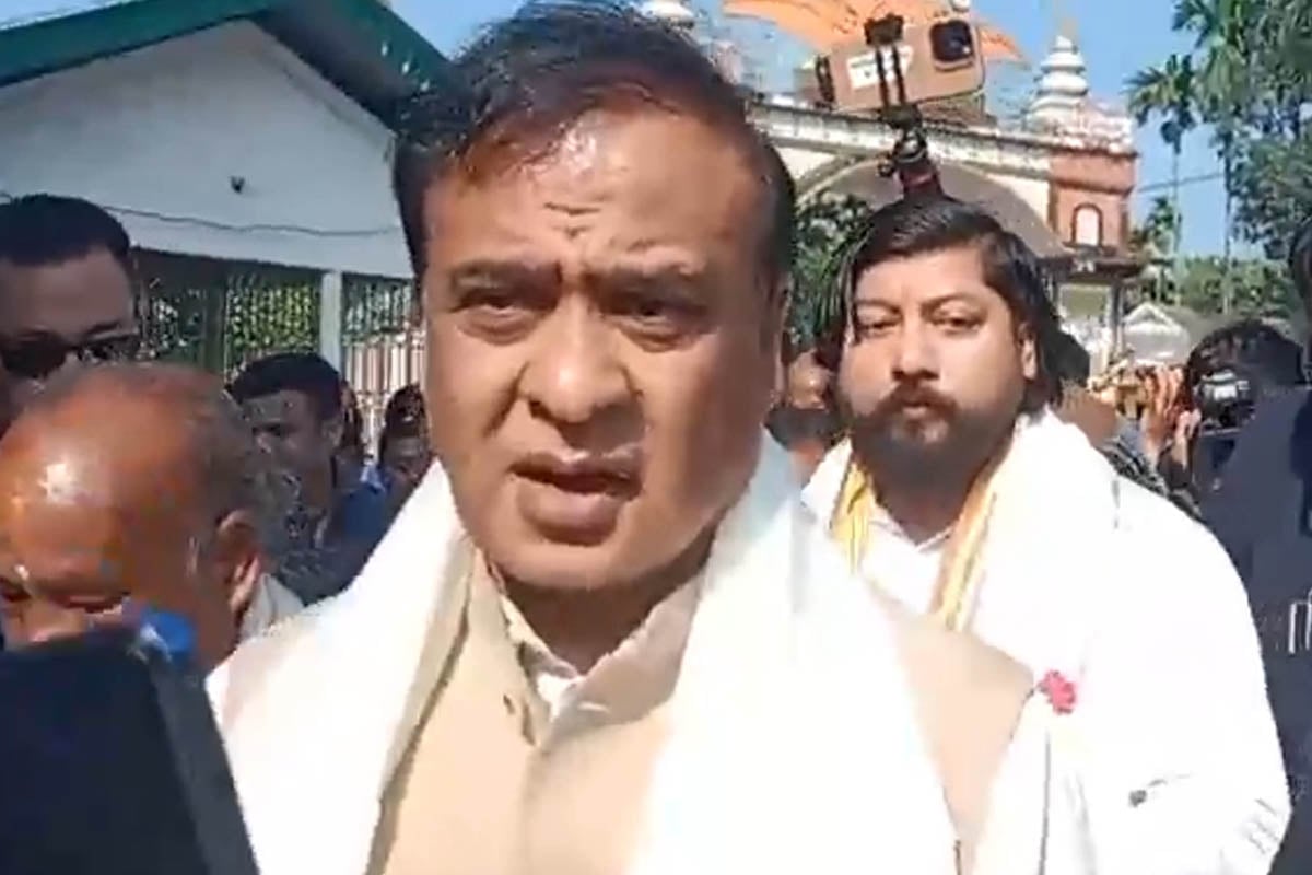 ‘মমতার ফুটবলও পাংচার হবে’, কোচবিহারে এসে রাহুলকে ‘পাগল’ বলে তোপ হিমন্তর