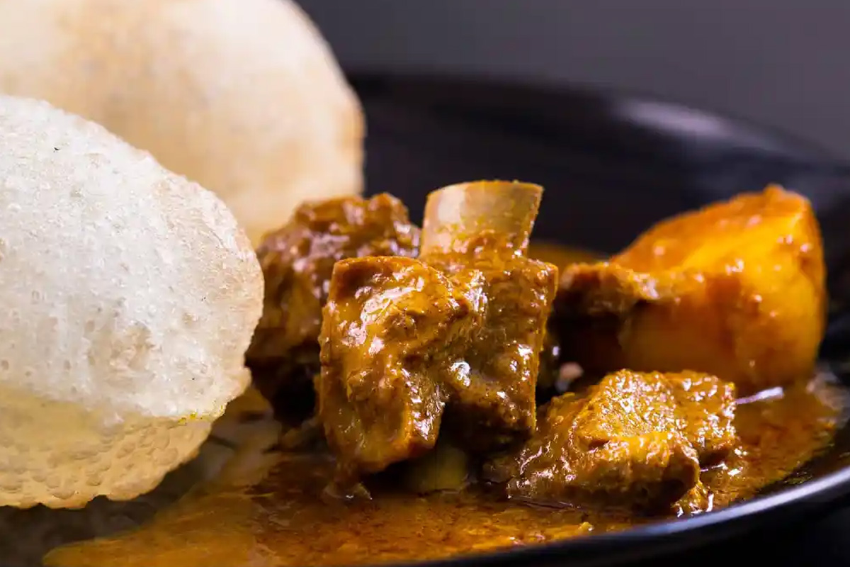 koushani mukherjee puja diet fuchka luchi mutton