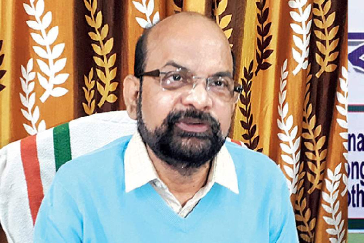 ইস্তফা দিলেন কৃষ্ণেন্দু নারায়ণ চৌধুরী, স্বেচ্ছায় ছাড়লেন ইংরেজবাজার পুরসভার চেয়ারম্যানের পদ