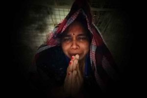 ‘বাঁচান, আমাকে ওরা মেরেই ফেলবে’, কুয়েতে পরিচারিকার কাজ করতে যাওয়া তামিল মহিলার ভিডিও ভাইরাল!