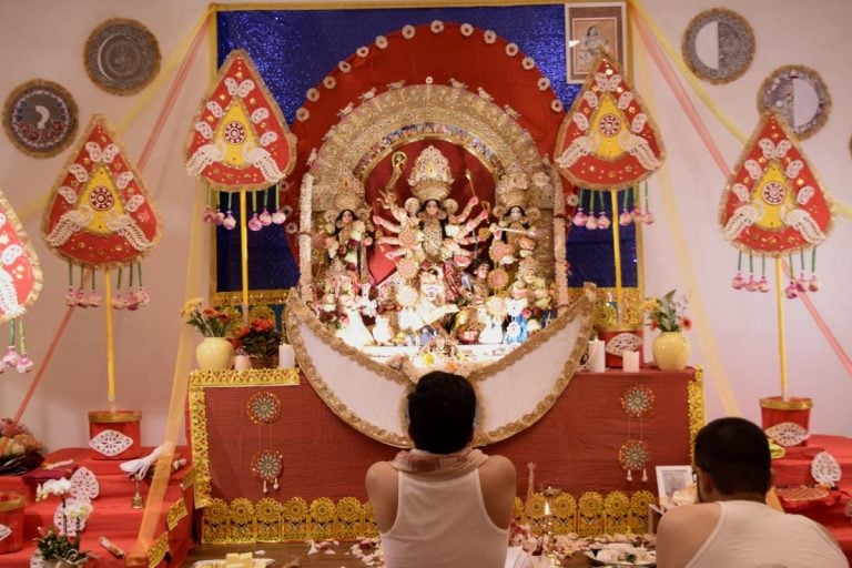 সুইডেনের বুকে এক টুকরো কলকাতা! শিকড়ের খোঁজে দুর্গা আরাধনার আয়োজন লান্ডে