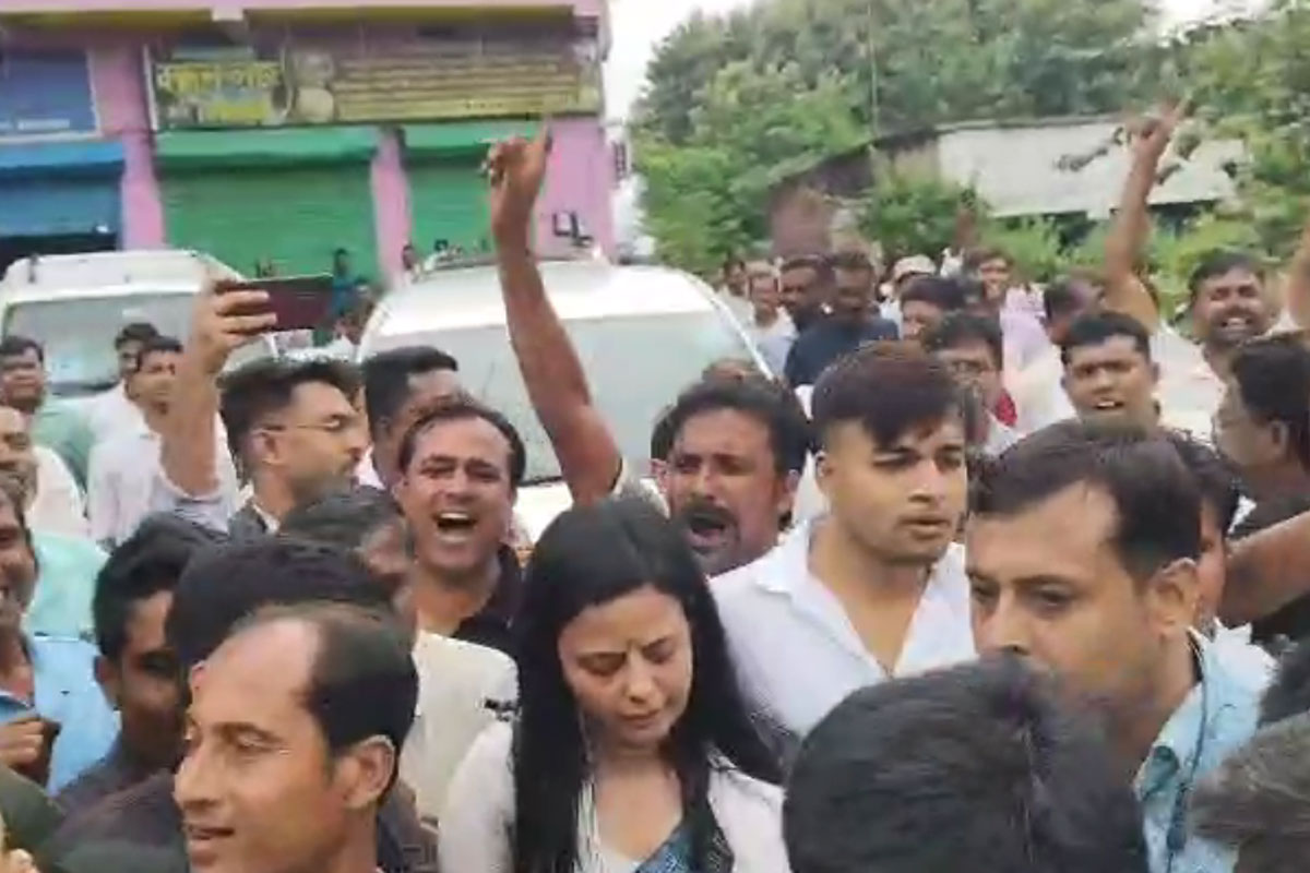 Protests against Mahua Moitra in Nadia, Go back slogans raised