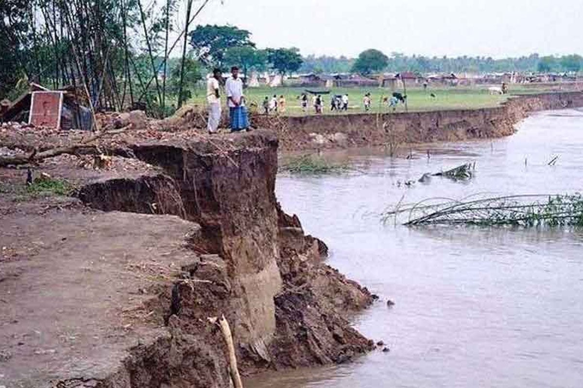 গঙ্গার ভাঙন-বন্যায় বিপর্যস্ত মালদহ, রিপোর্ট তলব নবান্নের