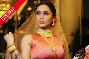 হবু স্বামীর সঙ্গে চওড়া হাসি মিমির, ডিসেম্বরেই বিয়ে! দেখুন এক্সক্লুসিভ ছবি