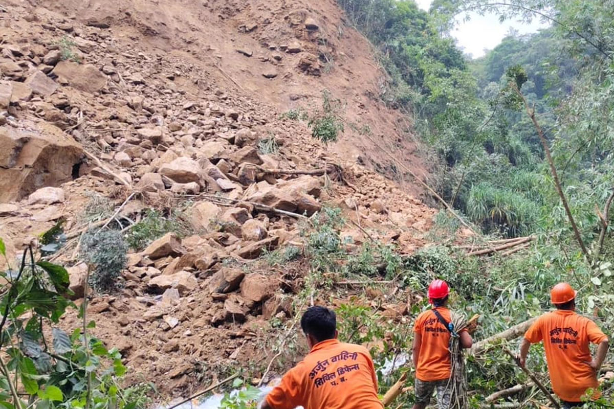 Work begins to release water from the river blocked in Mirik, Teesta returning to normal in Sikkim