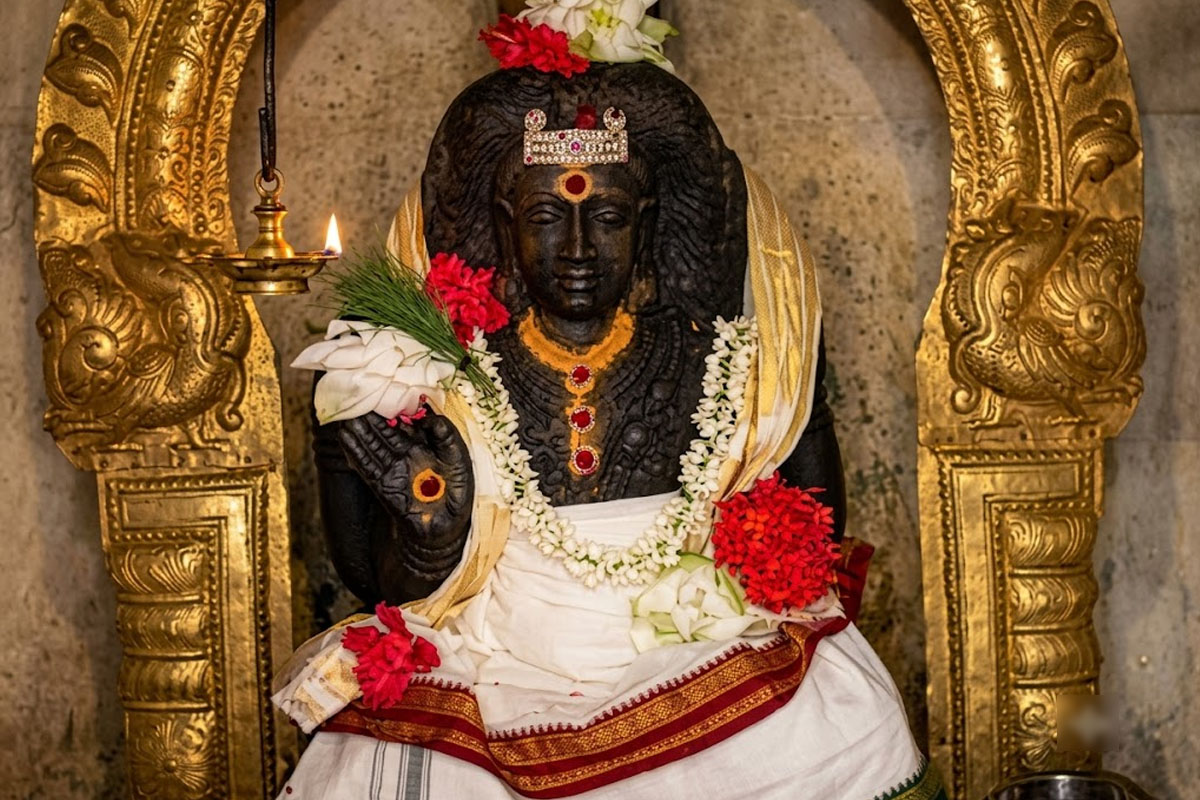 This Tamil Nadu Temple Worships Ganesha With A Human Face