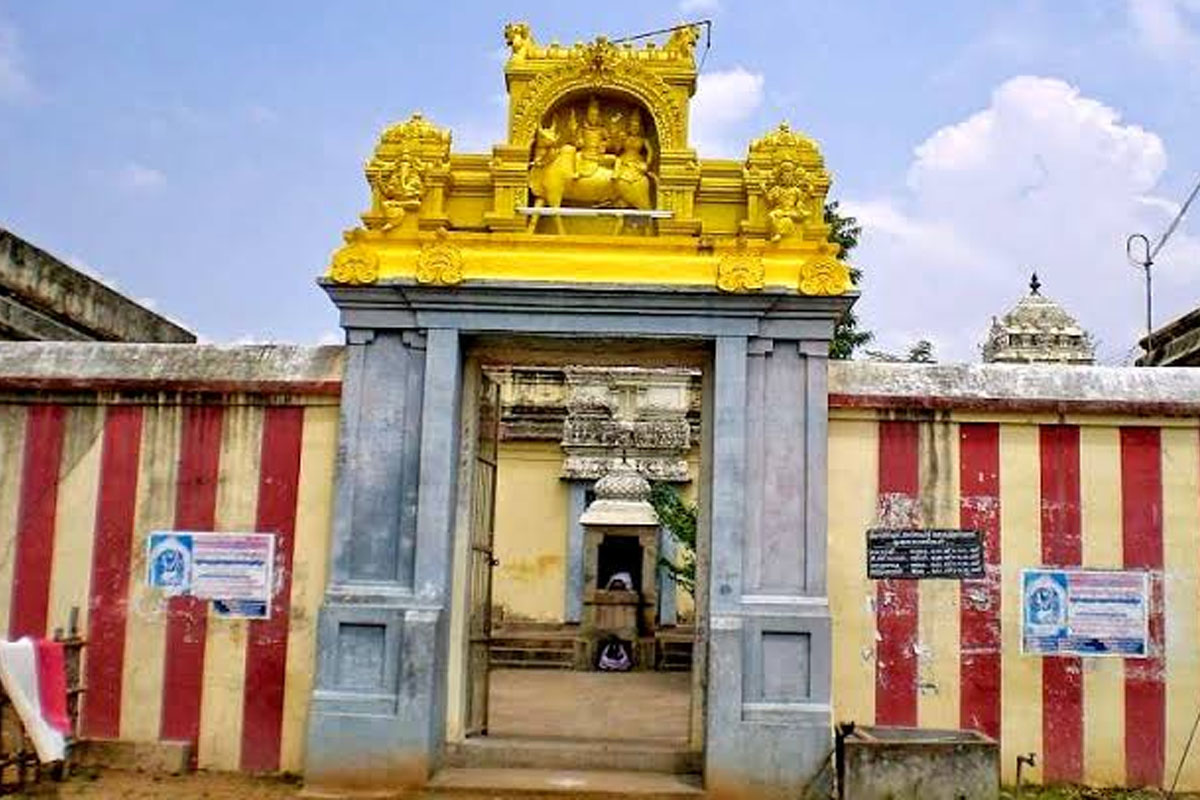 This Tamil Nadu Temple Worships Ganesha With A Human Face