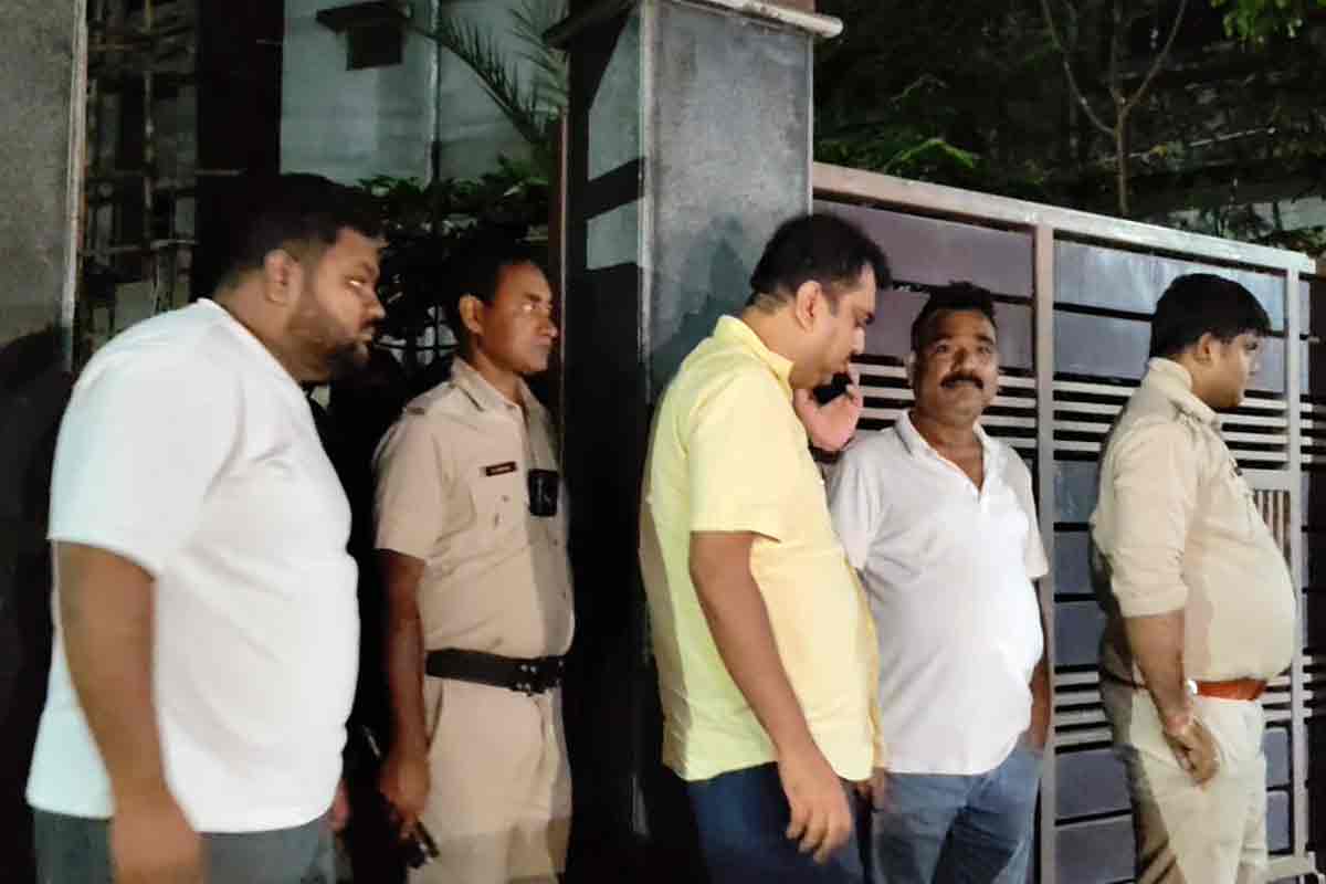 বীরভূম থেকে পাচার হচ্ছে বিস্ফোরক! সূত্রের খোঁজে পাথর ব্যবসায়ীর বাড়িতে অভিযান এনআইএ-র