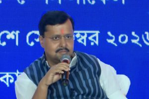 রিল নয়, রিয়েলে ভরসা! ‘আরশোলা’ আবহে বাংলার জেন জি-কে ‘নবীন’ বার্তা নীতীনের