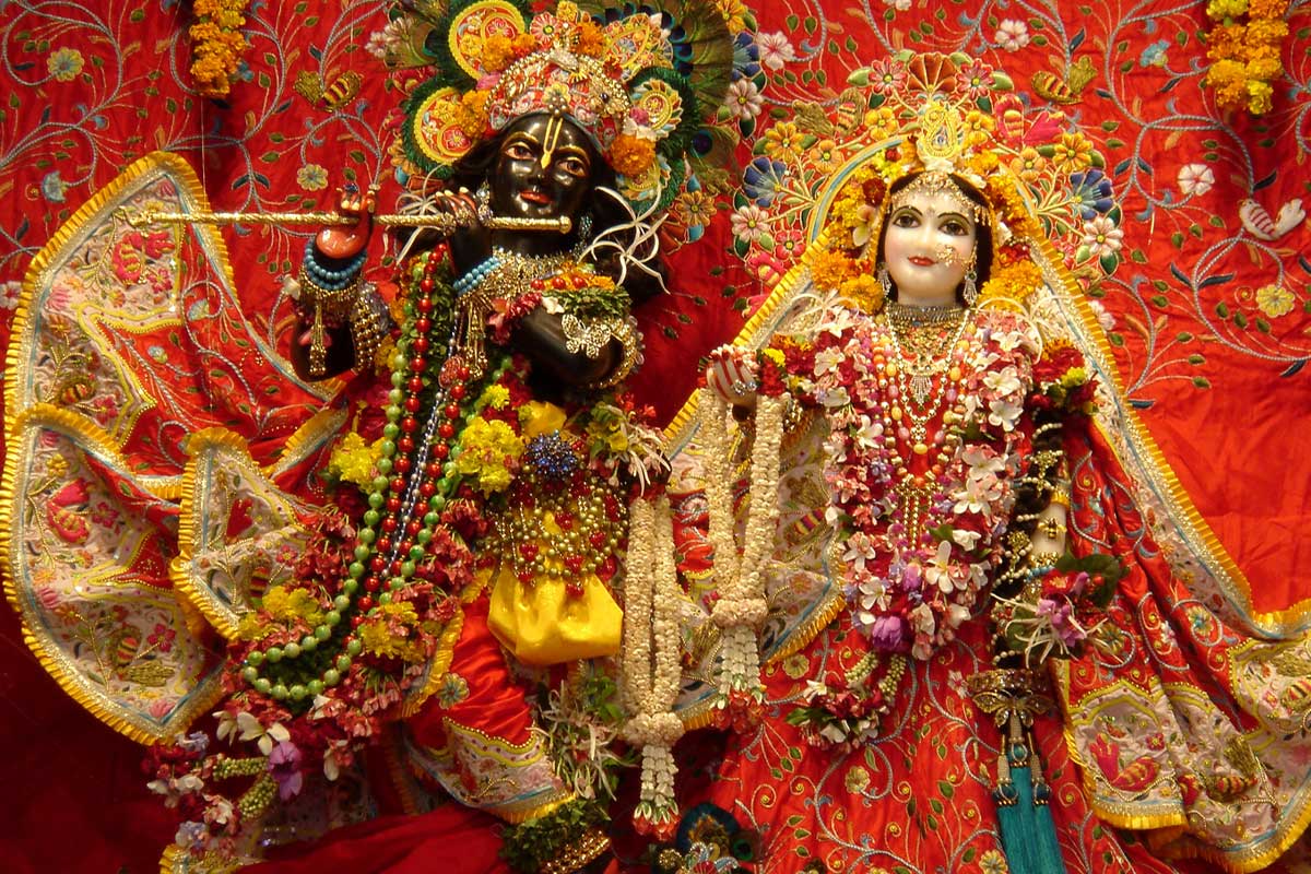 ‘আকুতি’ই যেখানে ‘আরাধনা’, কীভাবে বাংলার রাধাপ্রেম জয় করল বিশ্বমানবের হৃদয়?