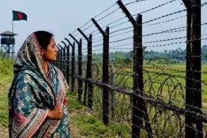 কলকাতার বধূকে চাকরির লোভ দেখিয়ে বাংলাদেশে পাচার! অবশেষে সীমান্ত পেরিয়ে ফিরলেন মধুমিতা