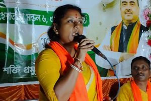 ৪ নেতাকে সাসপেন্ড, এক্তিয়ার মনে করিয়ে ডায়মন্ড হারবারের সভানেত্রীকে শোকজ করল বিজেপি!