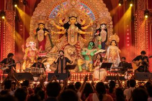 পালাবদলের বঙ্গে ‘জলসাহীন’ পুজো! কোন কোন কারণে এবার ফাংশনে ভাটা?