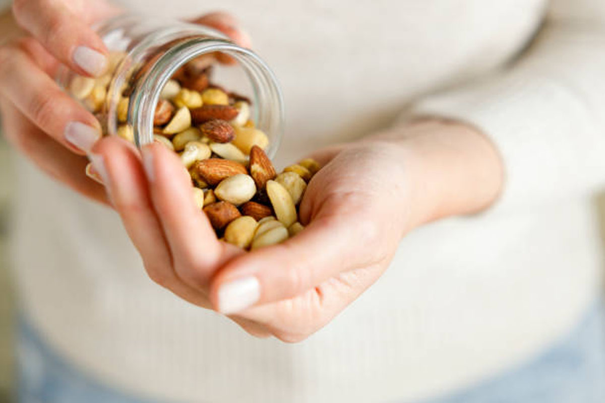 Sweet Cravings? 6 Healthy Alternatives to Satisfy Your Sweet Tooth