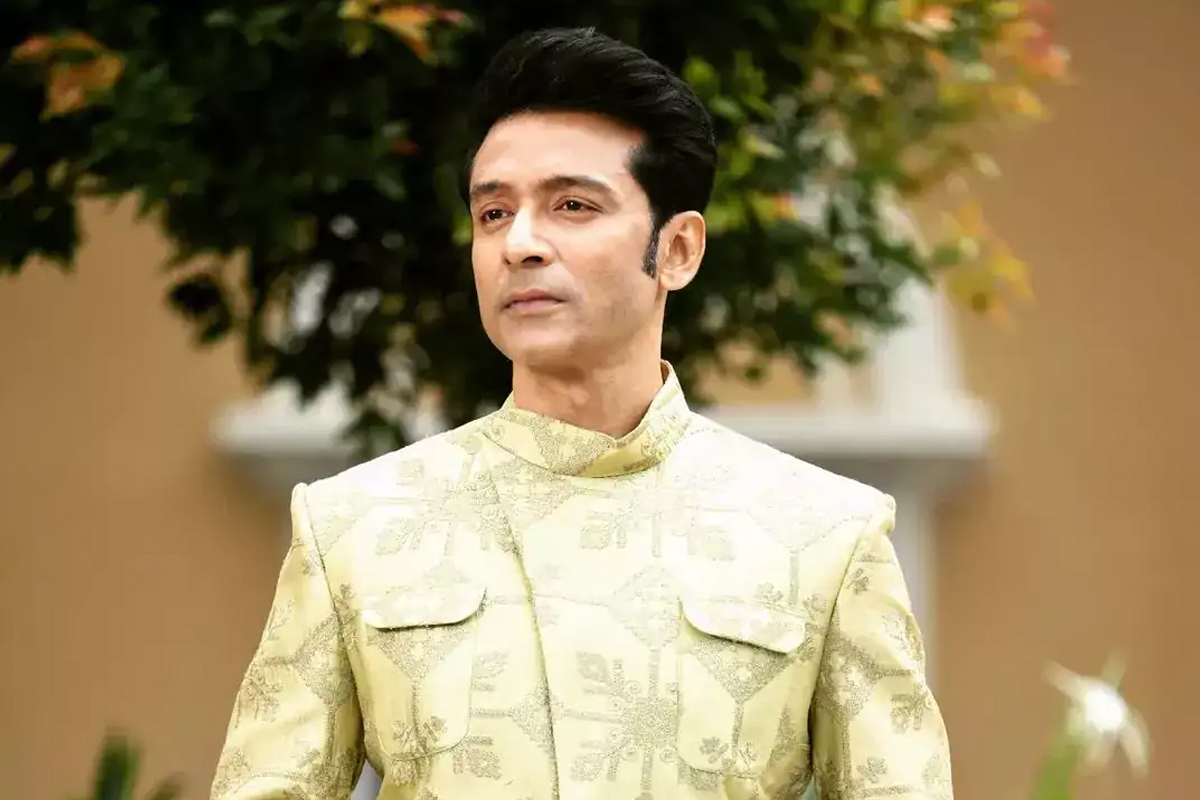 Tota Roy Choudhury skips his strict fitness diet during Puja