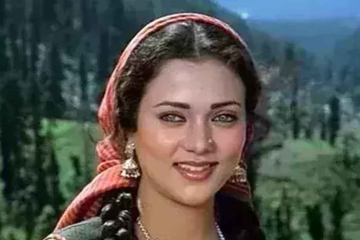 দাউদের সঙ্গে সম্পর্কের গুঞ্জন সত্যি? চার দশক পেরিয়ে নীরবতা ভাঙলেন মন্দাকিনী