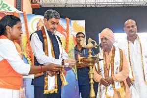 ‘হিন্দুত্বের হৃদয় অত্যন্ত বিস্তৃত’, ভিএইচপি-র অনুষ্ঠানে ভারতীয় সংস্কৃতির মাহাত্ম্য রাজ্যপালের মুখে