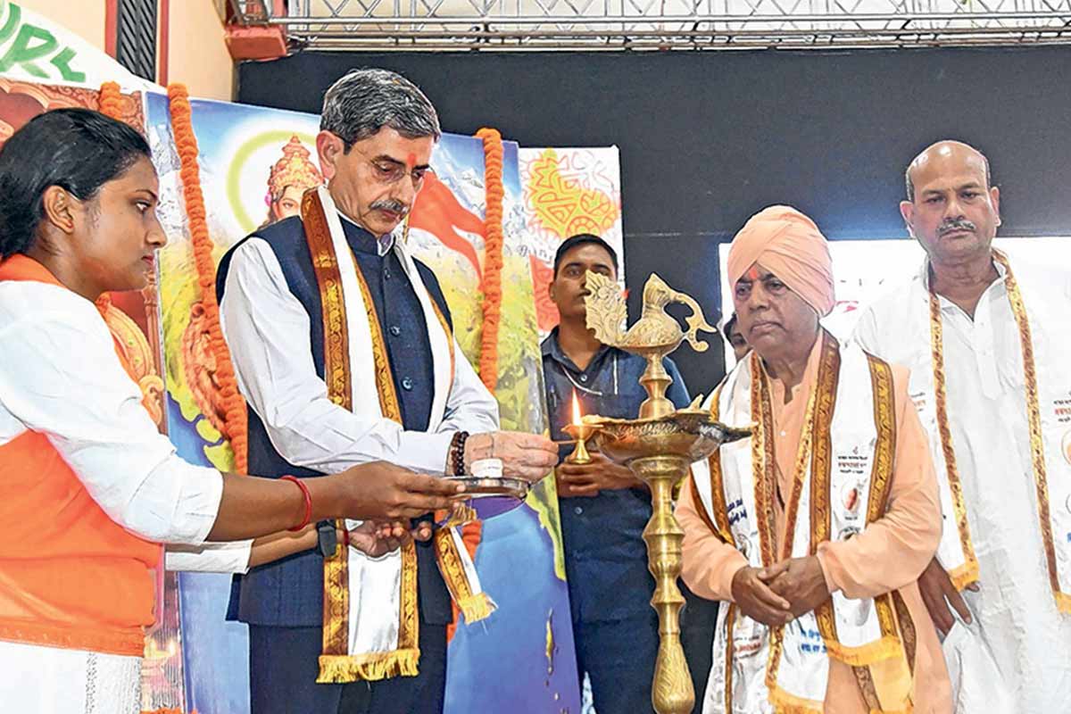 ‘হিন্দুত্বের হৃদয় অত্যন্ত বিস্তৃত’, ভিএইচপি-র অনুষ্ঠানে ভারতীয় সংস্কৃতির মাহাত্ম্য রাজ্যপালের মুখে