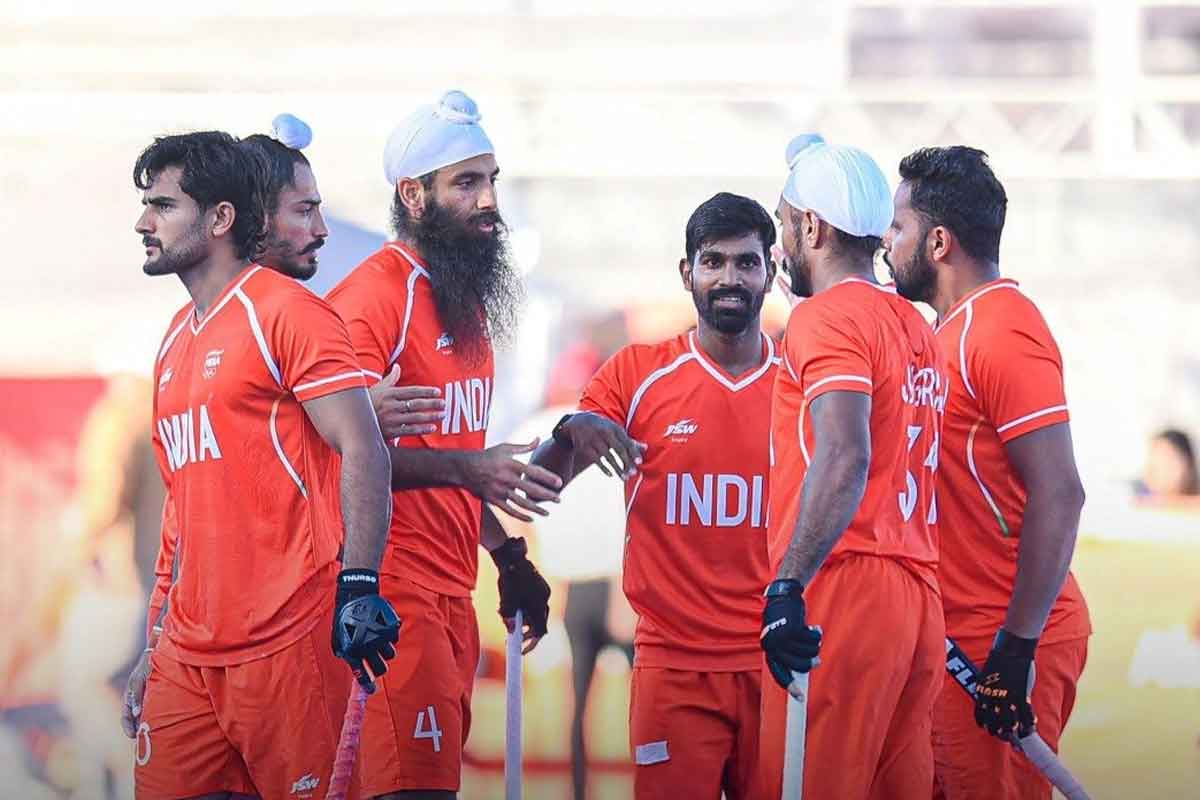 ভলিবলে হারলেও হকিতে পাকিস্তান বধ ভারতের, এশিয়াড ফাইনালে হরমনপ্রীতরা