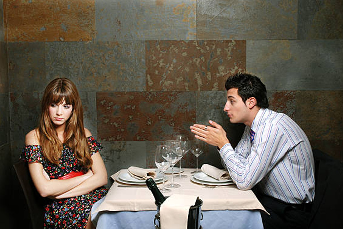 First Date? Don’t Over-Explain These 4 Things About Yourself
