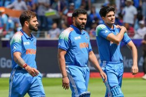 বিশ্বকাপ জিতবেন বিরাট-রোহিতকে নিয়েই! ‘অধরা মাধুরী’ নিয়ে ইঙ্গিতবাহী মন্তব্য গিলের
