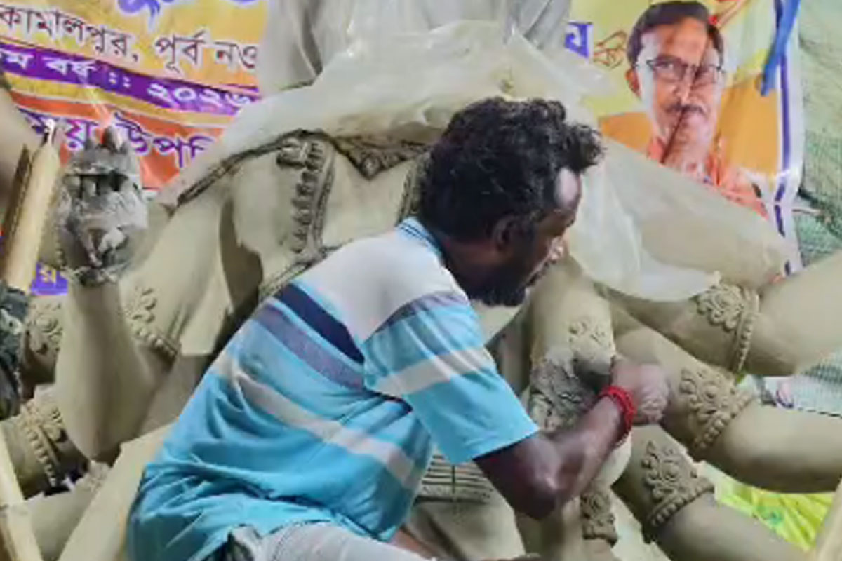 in Nadia, 112 Durga idols feature in a single pandal